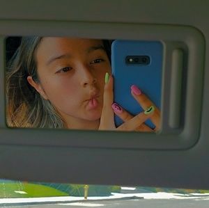 Meet your Posher, Phoebe